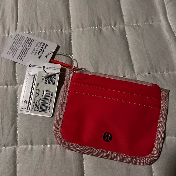 Lululemon True Identity Card Case - Picture 2 of 4